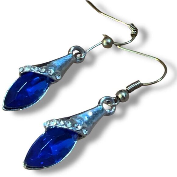 Blue Tulip-Inspired Dangle Earrings – 1.5”, Silver Tone with Clear Rhinestones - Picture 4 of 7